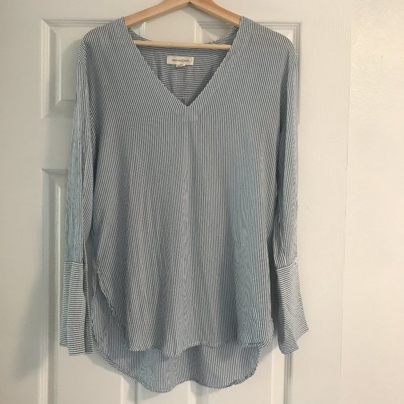Blue and White Stripe Blouse - Picture 1 of 3